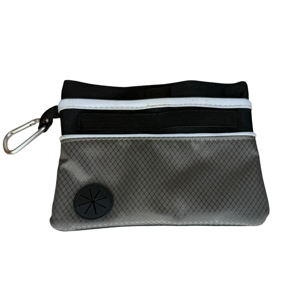 Topβ Paw Treat Pouch With Waste Bag Dispenser, Waist Clip, Fair Used Condition